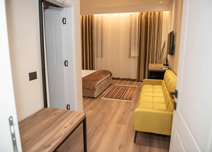 Ora E Vjeter Pensión Vlorë