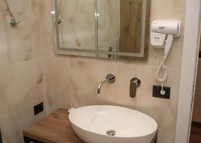 Pensjonat Ora E Vjeter *